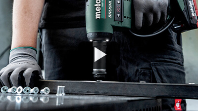 Remachadora de tuercas y tornillos Metabo NMP 18 LTX BL M 10 a batería