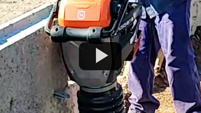 Motopisón y rodillo compactador Husqvarna - Suri